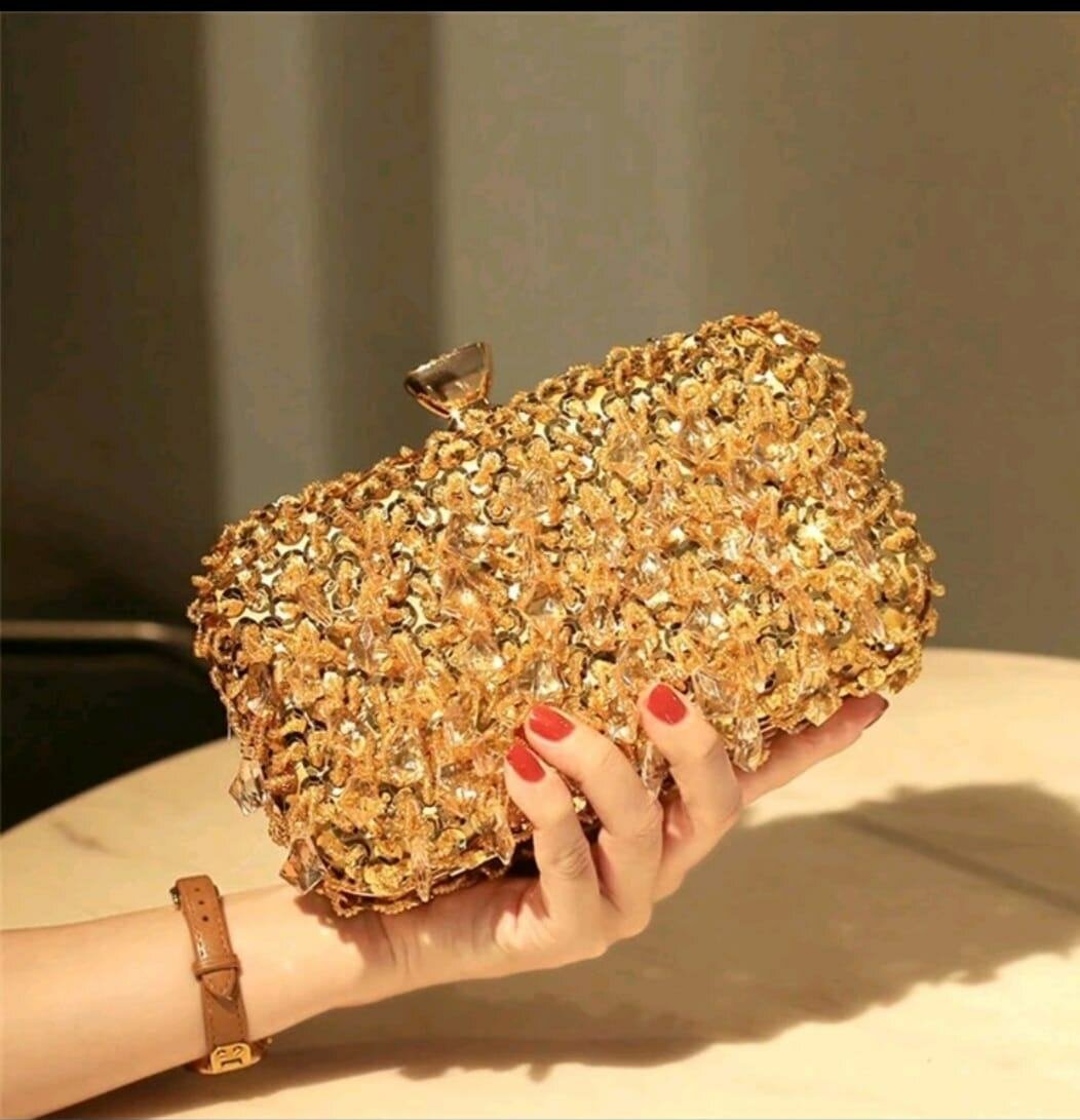 Élégant Sac Pochette Doré