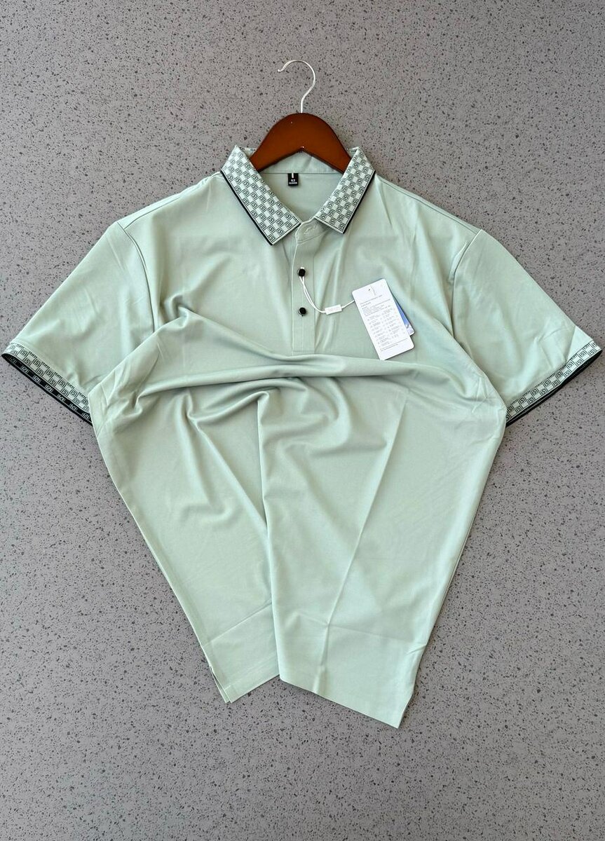 CLUB TEES