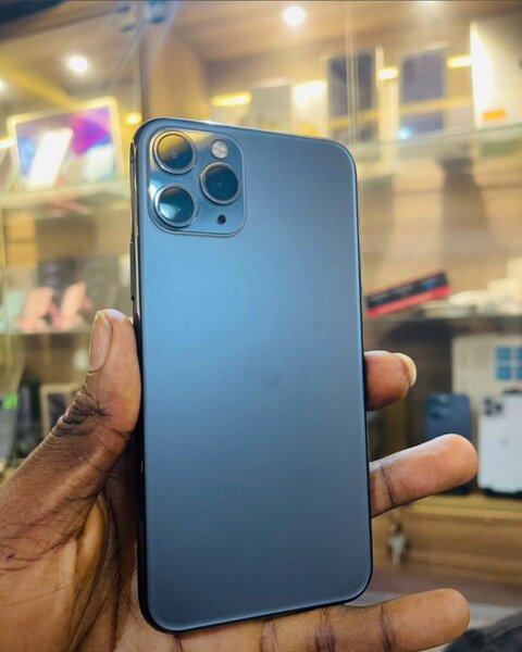 iPhone 11 pro max 128gig