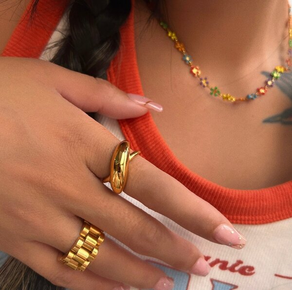 Bague Dorée Chic et Moderne