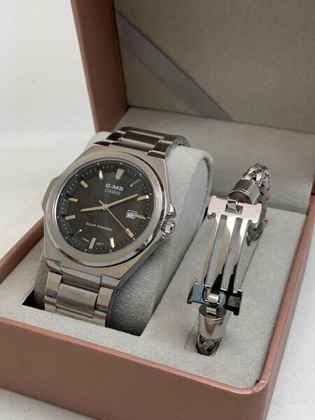 Watches set