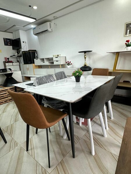 Table de salle à manger