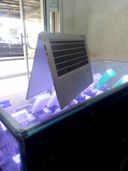 HP 360 i5 , 8thgen
