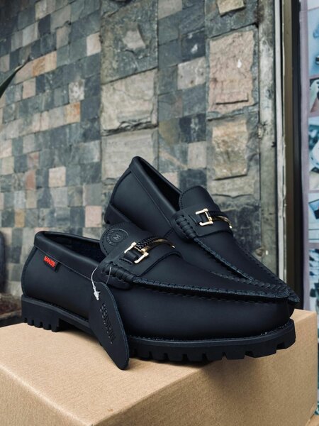 Makiss moccasin