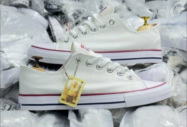 Baskets blanches classiques