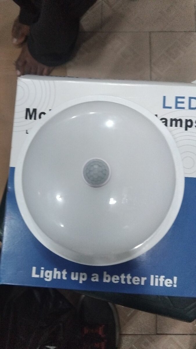 Lampe LED detecteur mouvement