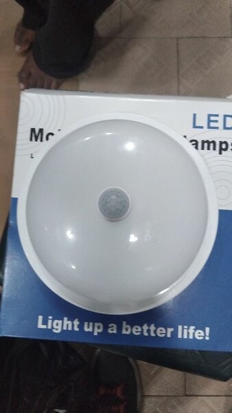 Lampe LED detecteur mouvement