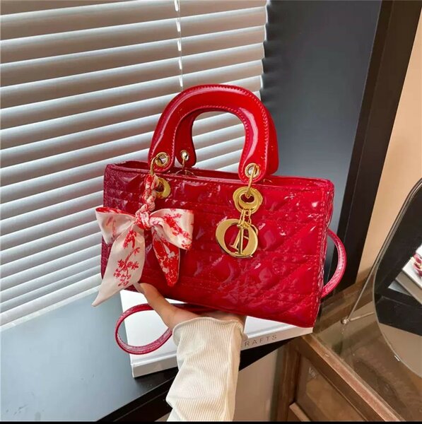 Sacs Dior