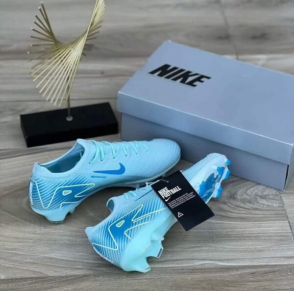 Crampon Nike