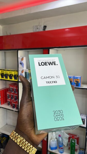CAMON 30