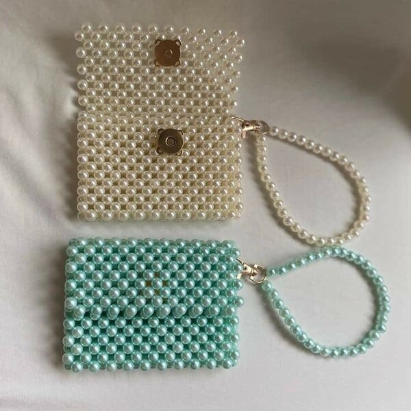 Portefeuille en perle