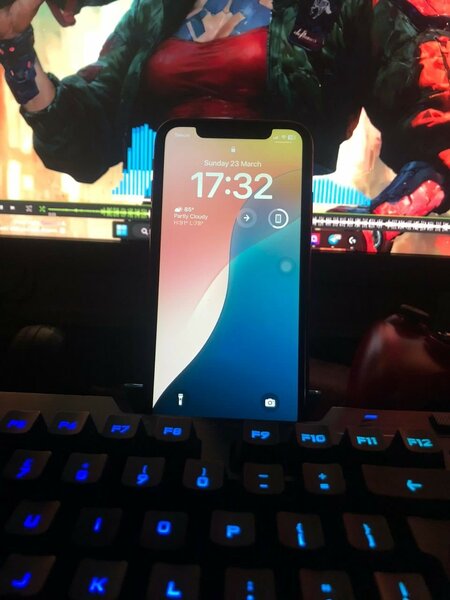iPhone XR