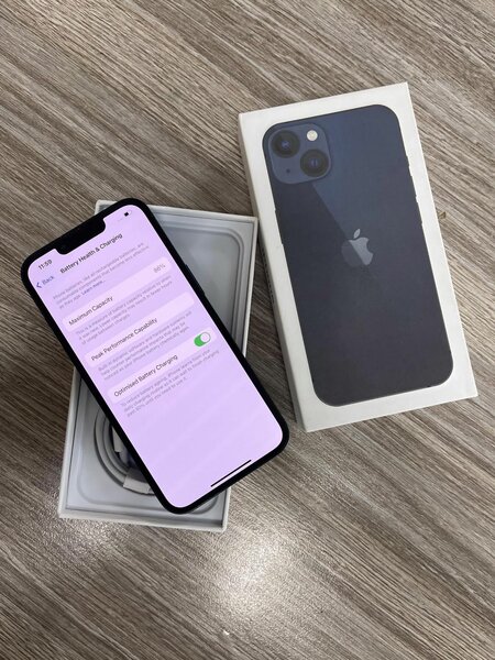 Preowned UK iPhones