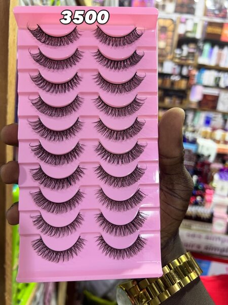 Faux Cils