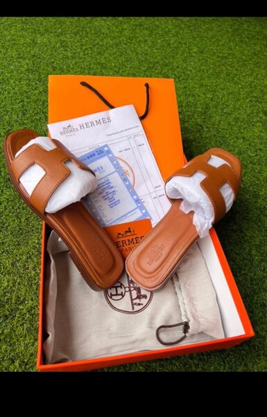 Ladies slippers