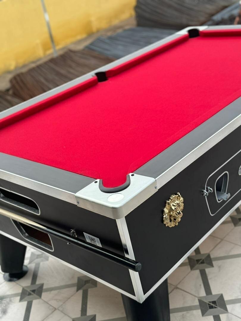 Snooker board