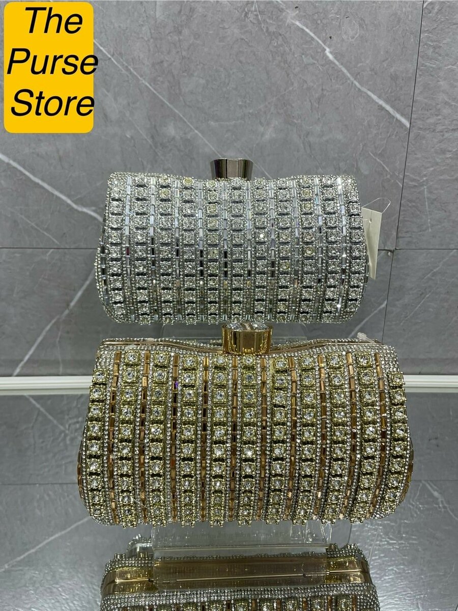 Clutch purse