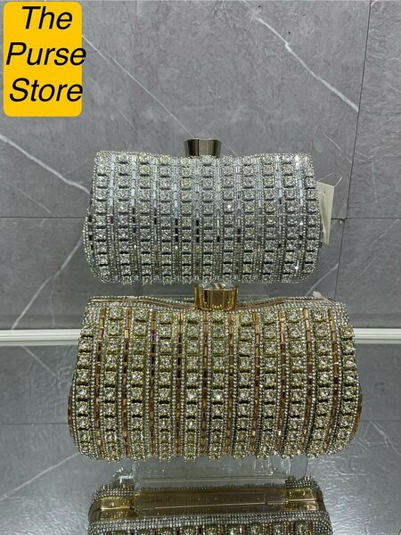 Clutch purse