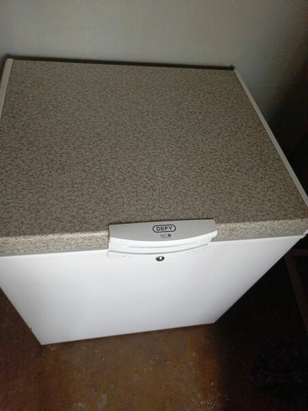 Deep freezer