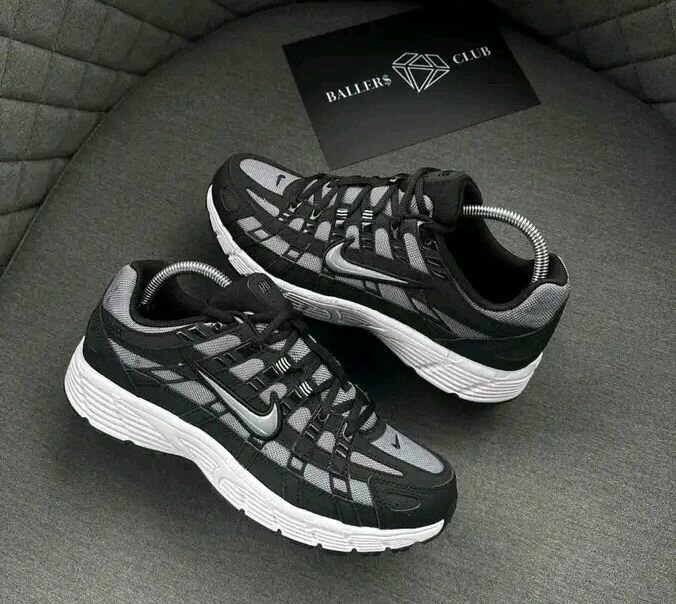 Sneakers NIKE