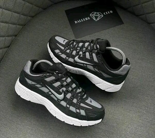 Sneakers NIKE