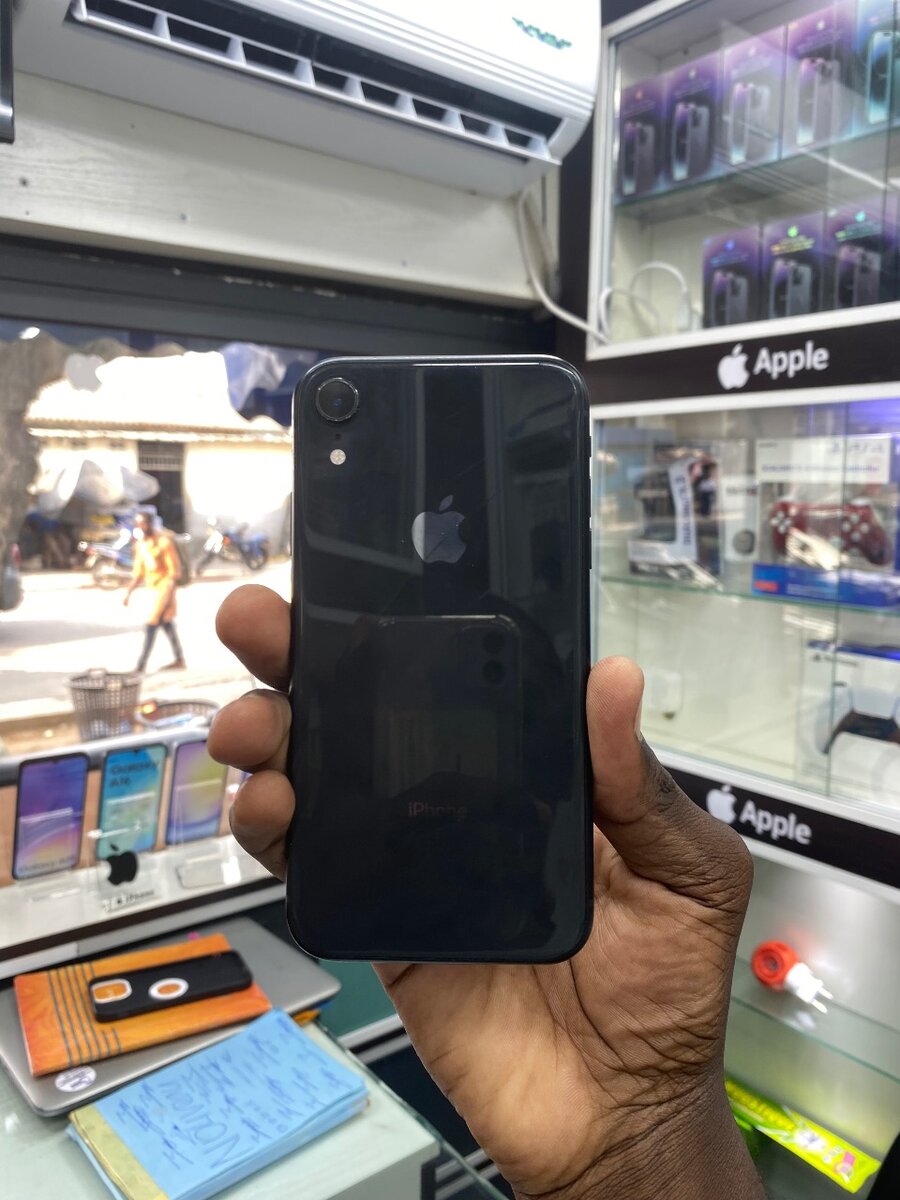 iPhone XR