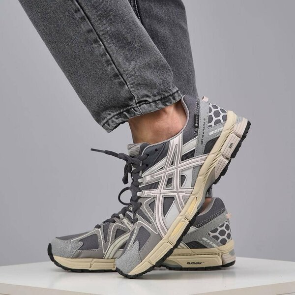 ASICS