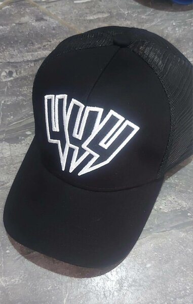 Casquettes neuves