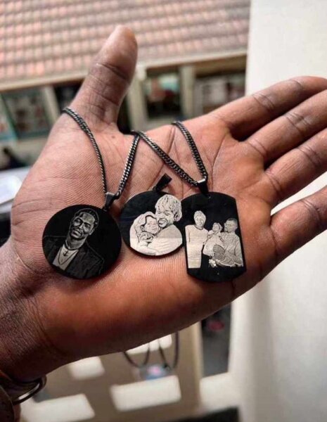 Picture necklace