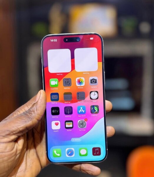 ROGGER IPHONES
