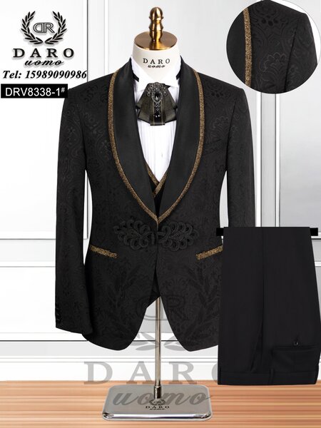 DARO suits