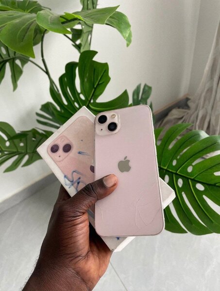 iPhone 13