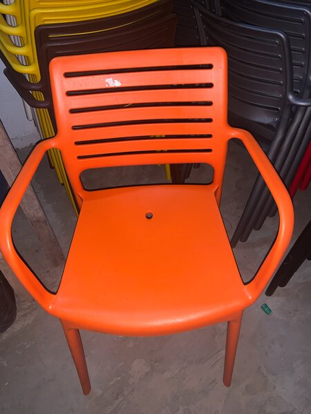 CHAISE THEREZA