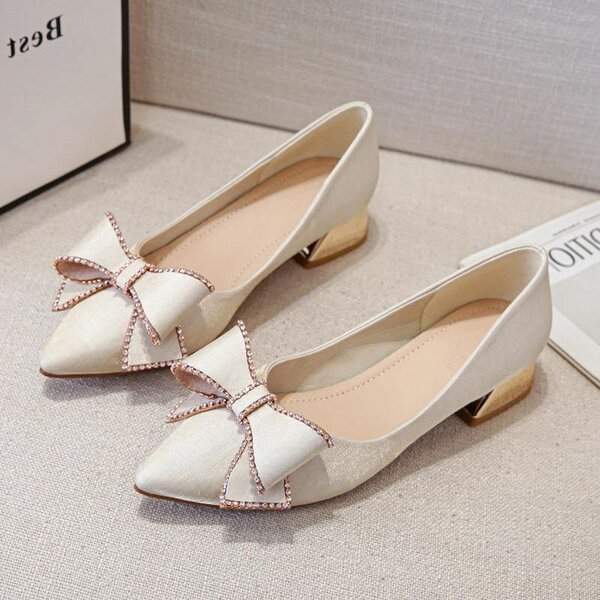 Mimis Down Shoe 1
