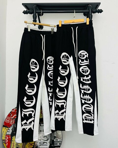 JOGGERS