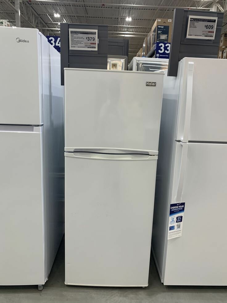DOUBLE DOOR REFRIGERATOR