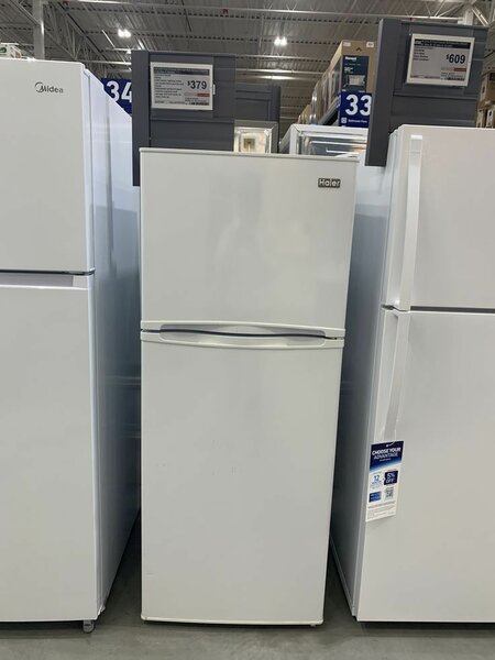 DOUBLE DOOR REFRIGERATOR