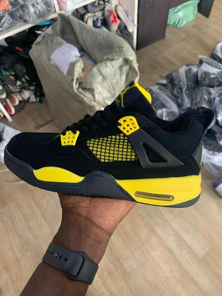 Air Jordan 4
