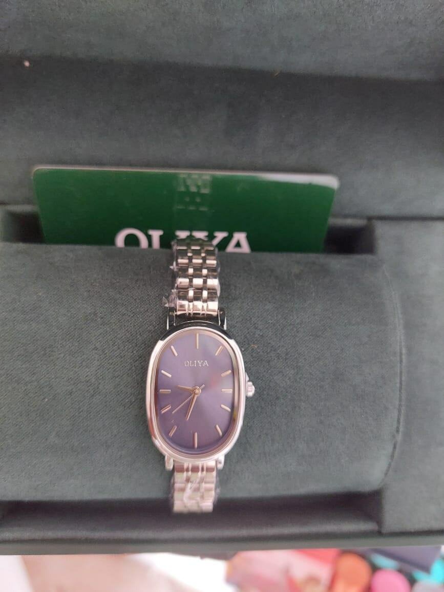 Montre élégante en acier inoxydable