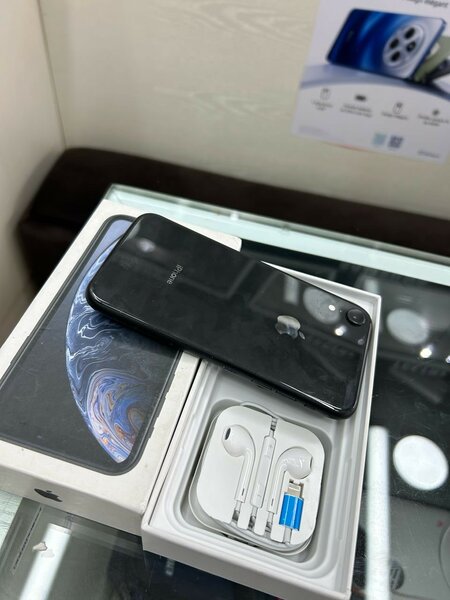 iPhone XR
