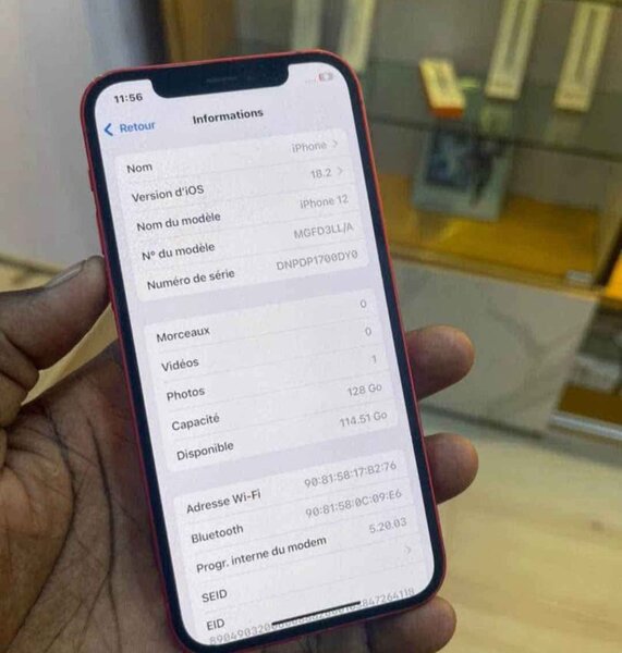 iPhone 12 simple