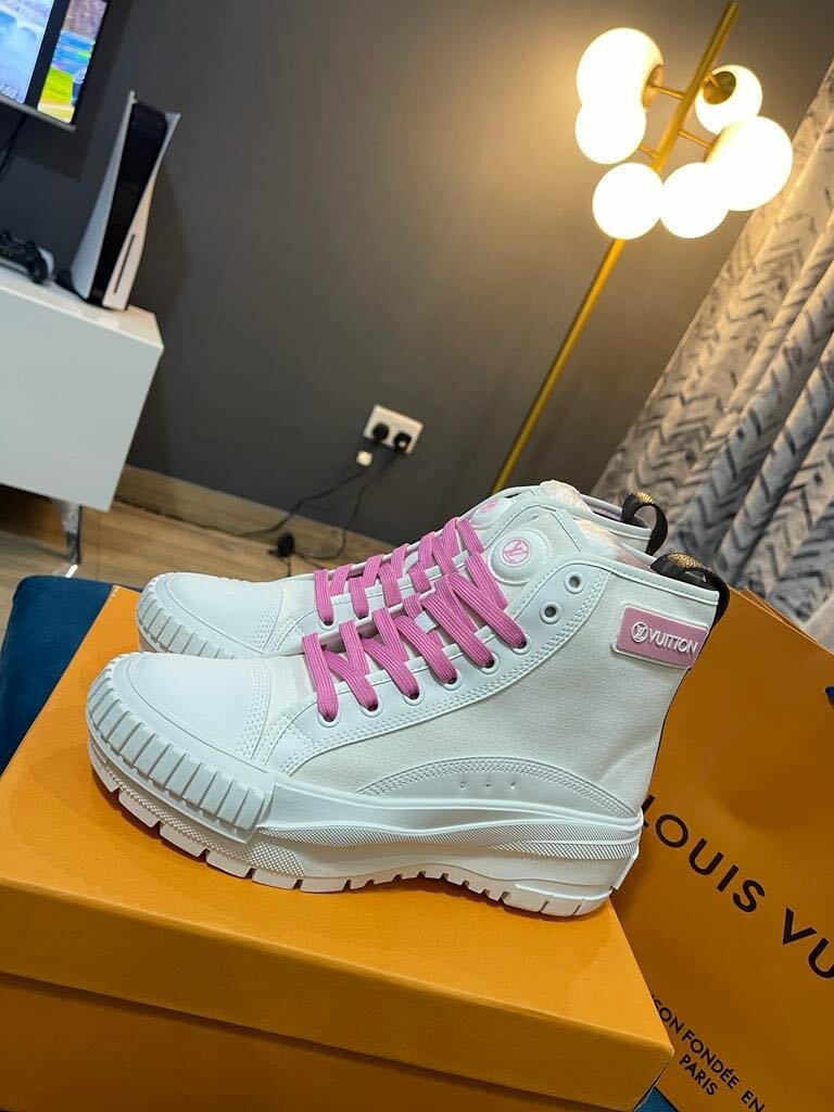 Luxury brand shoes