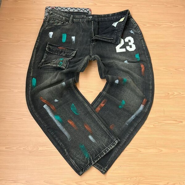 Baggy jeans