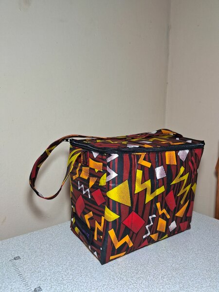 Medium cooler bag