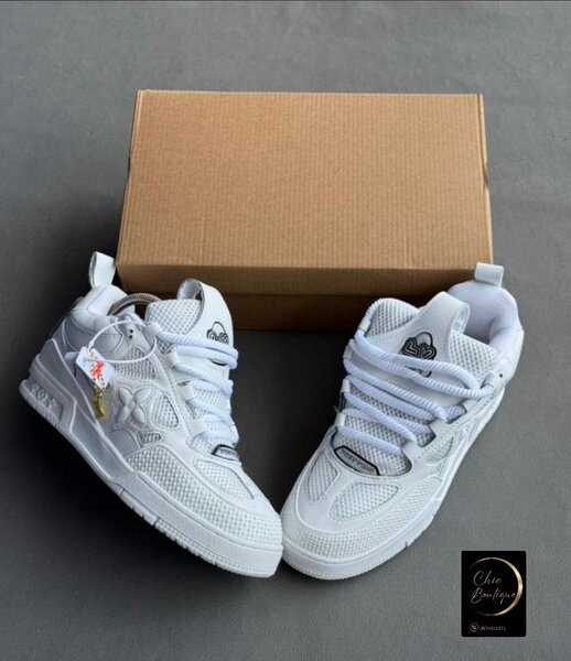 Baskets blanches louis Vuitton