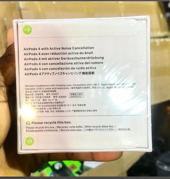 AirPod 4