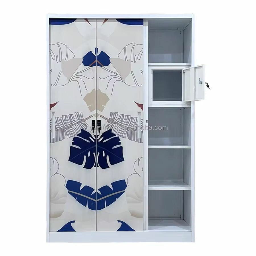 Armoire moderne avec miroir