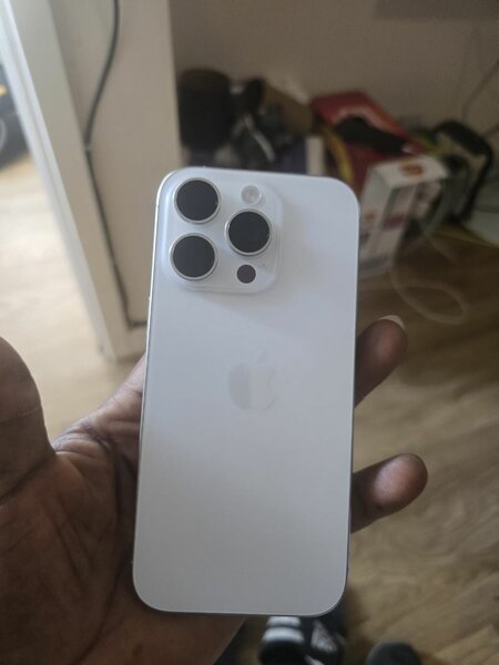 iPhone 16 pro