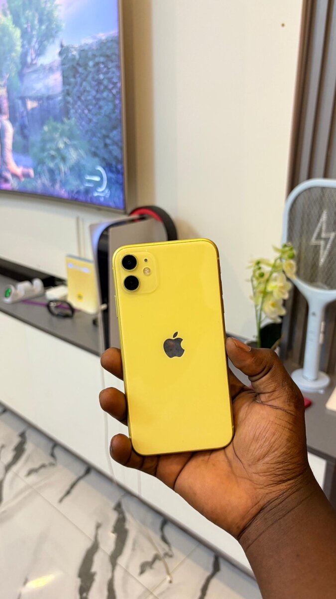 iPhone 11