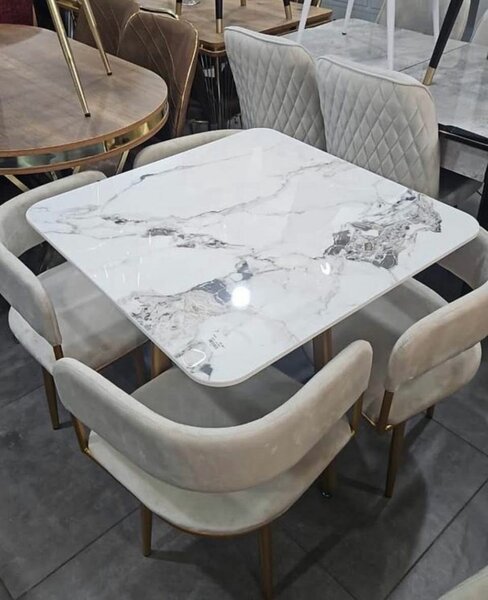 Table à manger élégante marbrée